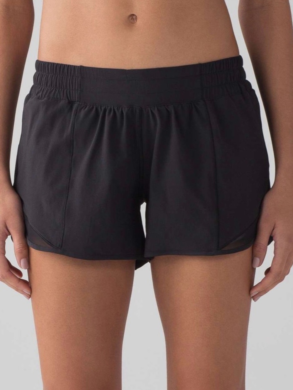 NWT Lululemon Hotty Hot 4” Women's Athletic Shorts in Black Size 4 Tall